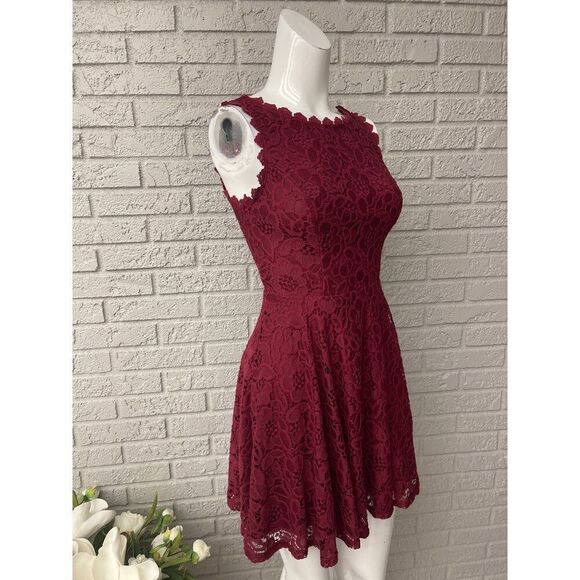 Jodi Kristopher Girls Fit and Flare Burgandy Lace Dress Size 1 juniors NWT - Picture 5 of 10